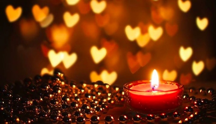 bougie lumiere coeurs