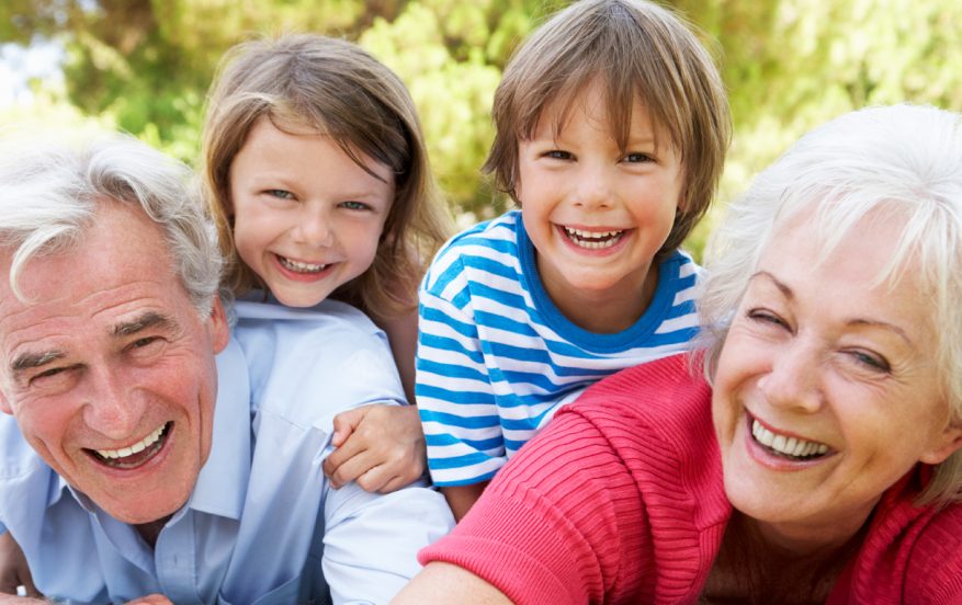 grands parents et petits enfants