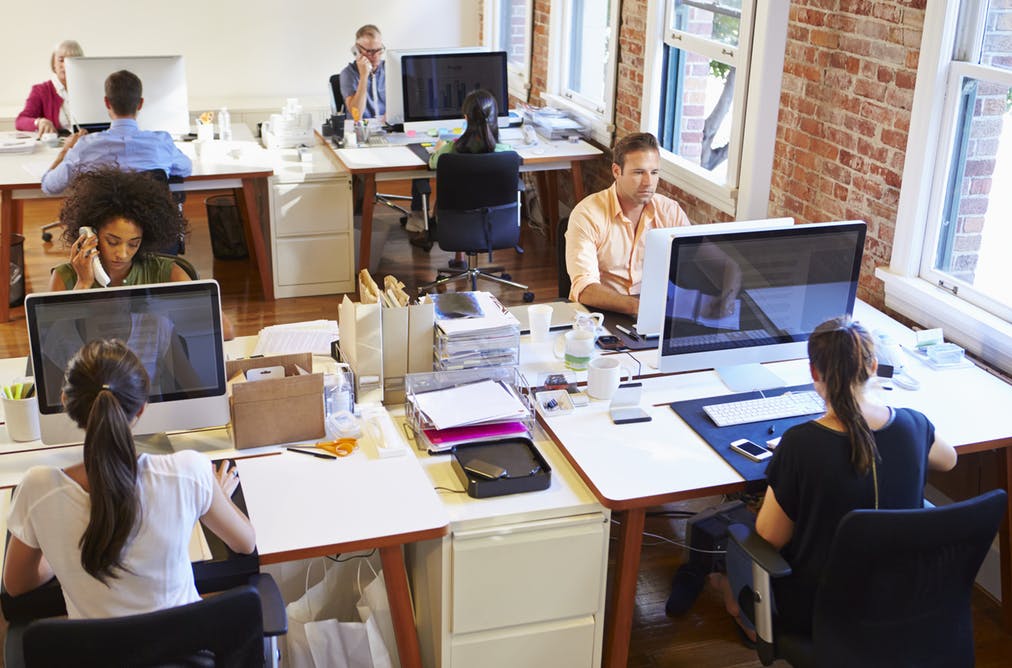 personnes bureau travail