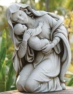 statue marie et enfant jesus jardin